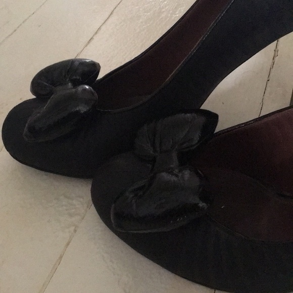 Victor & Rolf Heels - Picture 2 of 7